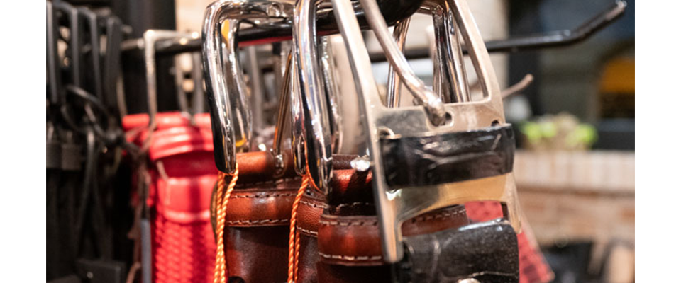 Vasto assortimento di cinture in pelle uomo