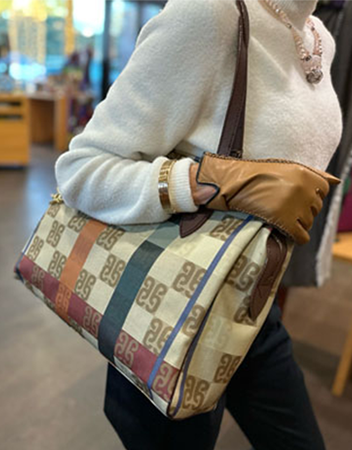 Bellissima bag Piero Guidi “Il mio monogramma” ideale per ufficio con doppie tasche interne, prodotta con materiali di alta qualità lavorata a mano con passione