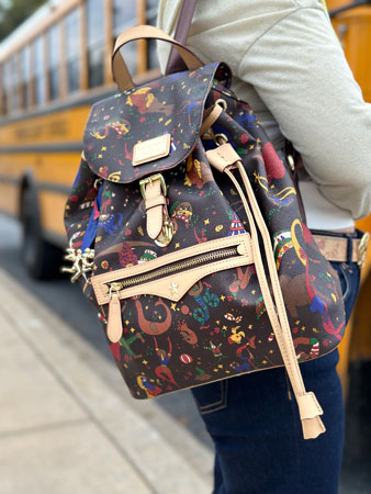 Devi partire per un weekend? Ti proponiamo lo zaino linea “Circus” Piero Guidi, completo di tasche interne e molto spazioso