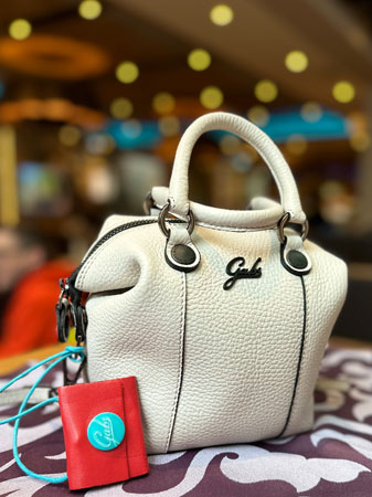 Gabs G3, versione mini, trasformabile in 3 bellissimi modelli e perfetta per ogni occasione.
